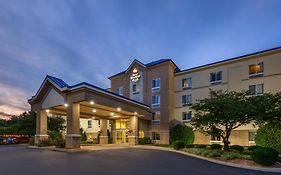 Best Western Plus Waynesboro Inn & Suites Conference Center